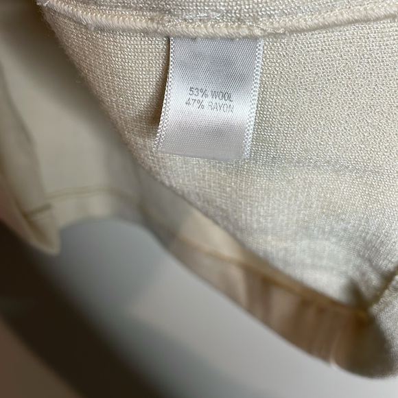 St. John | Women’s Beige Wool Blend Longline Jacket Size 4 - Picture 6 of 7